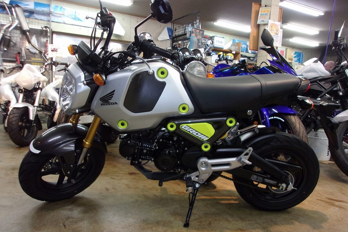 ホンダ GROM JC92 外装 凛々しく 6点セット 1,190km走行 転倒